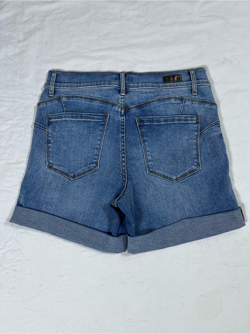 Juicy Couture Jean Shorts Size 8 Blue - Picture 11 of 14